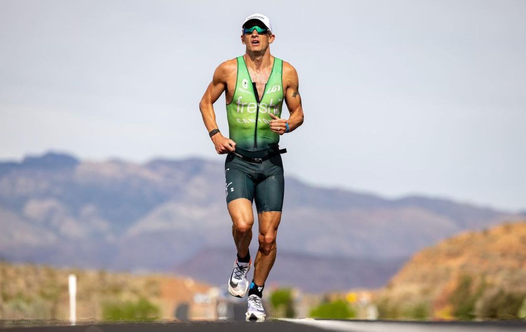 Lionel Sanders derrota a los  chicos de la ITU  en el IRONMAN 70.3 de Indian Wells