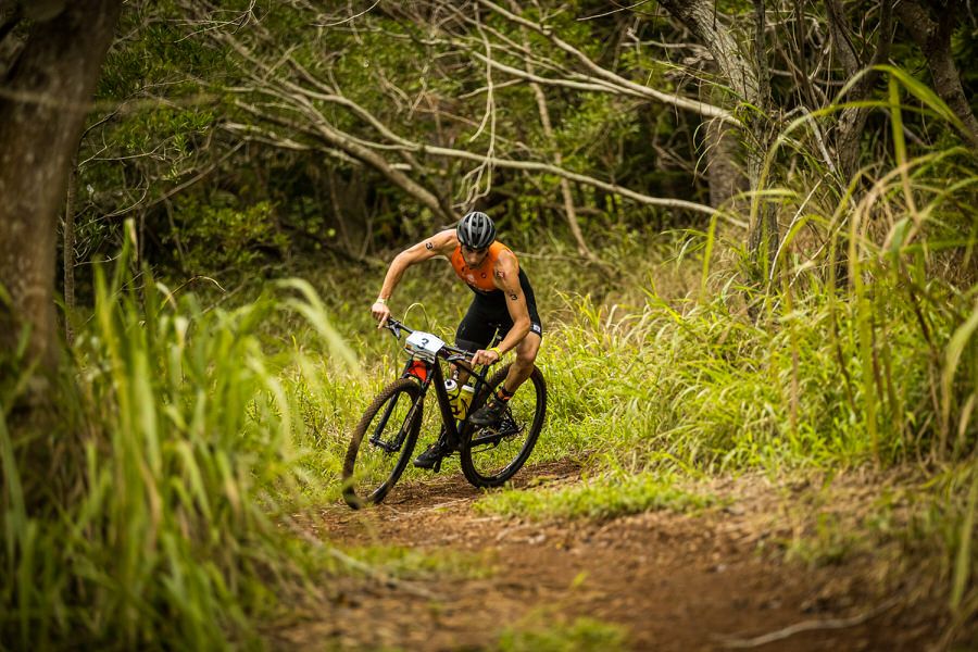 Rubén Ruzafa vuelve a subirse al podio en el Mundial XTERRA