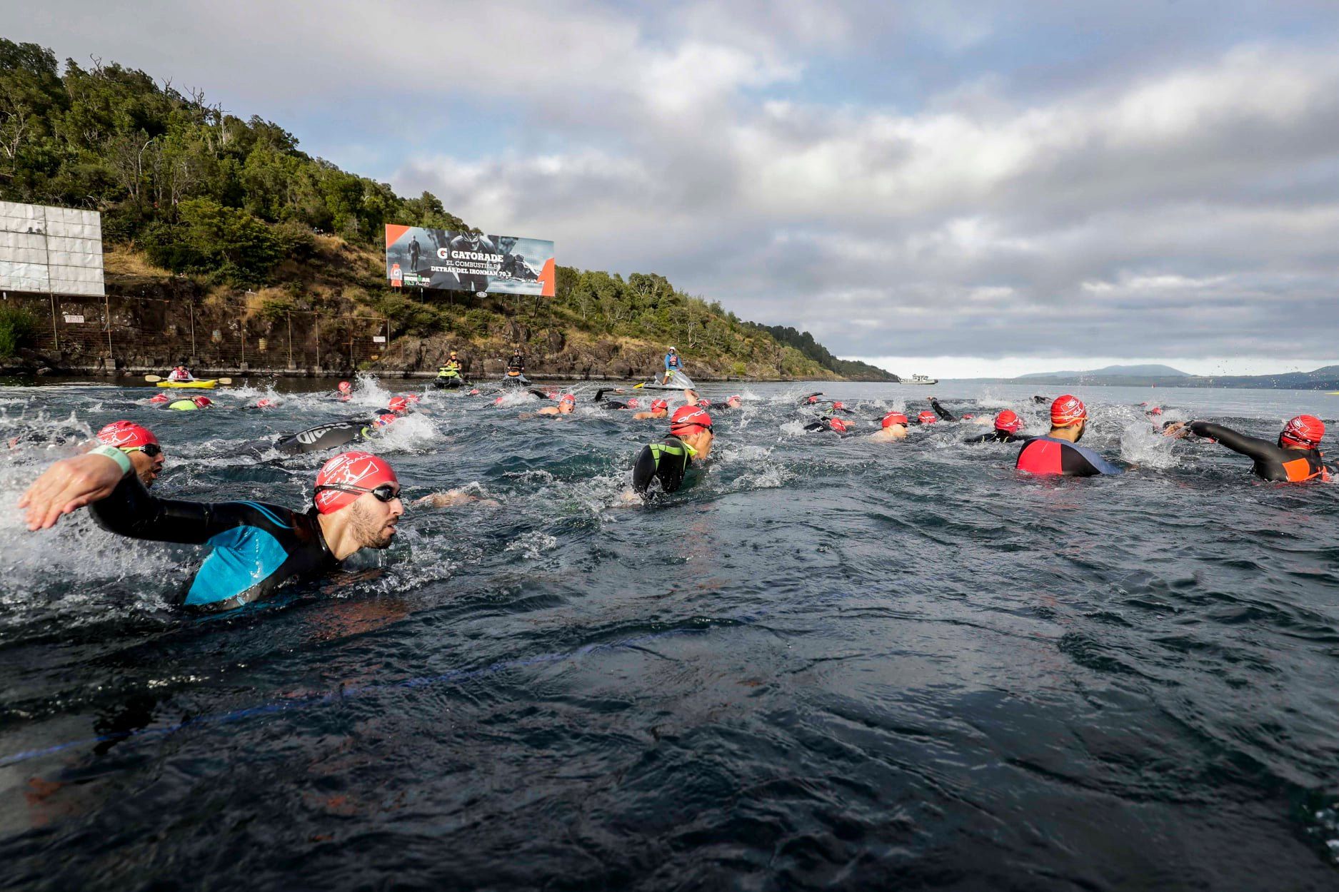 Fallece un triatleta en el IRONMAN 70.3 de Pucón que ha ganado Noya