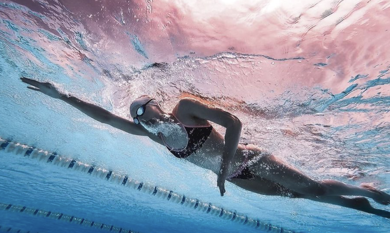 Así entrena la natación la mejor triatleta del mundo