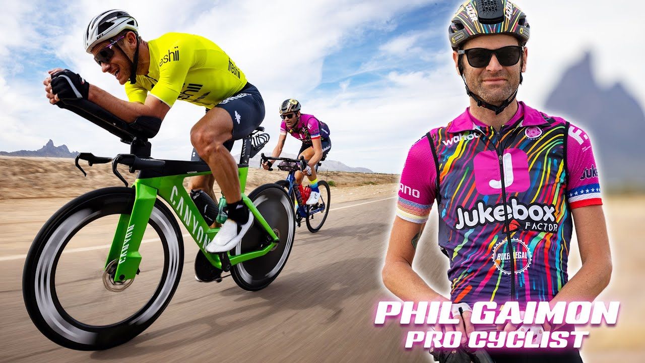 Lionel Sanders 'se pica' con un ciclista profesional en su último entreno de bici
