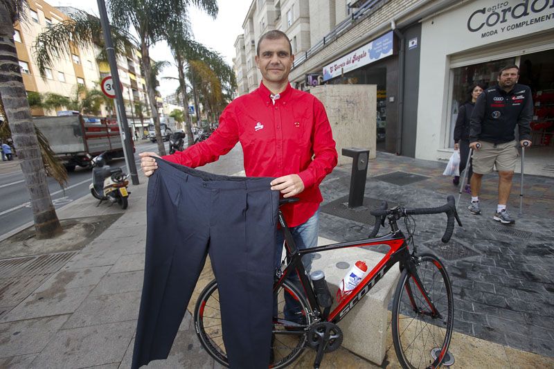 Un triatleta recorrerá 12.000 kilómetros en bicicleta para ayudar a Ucrania