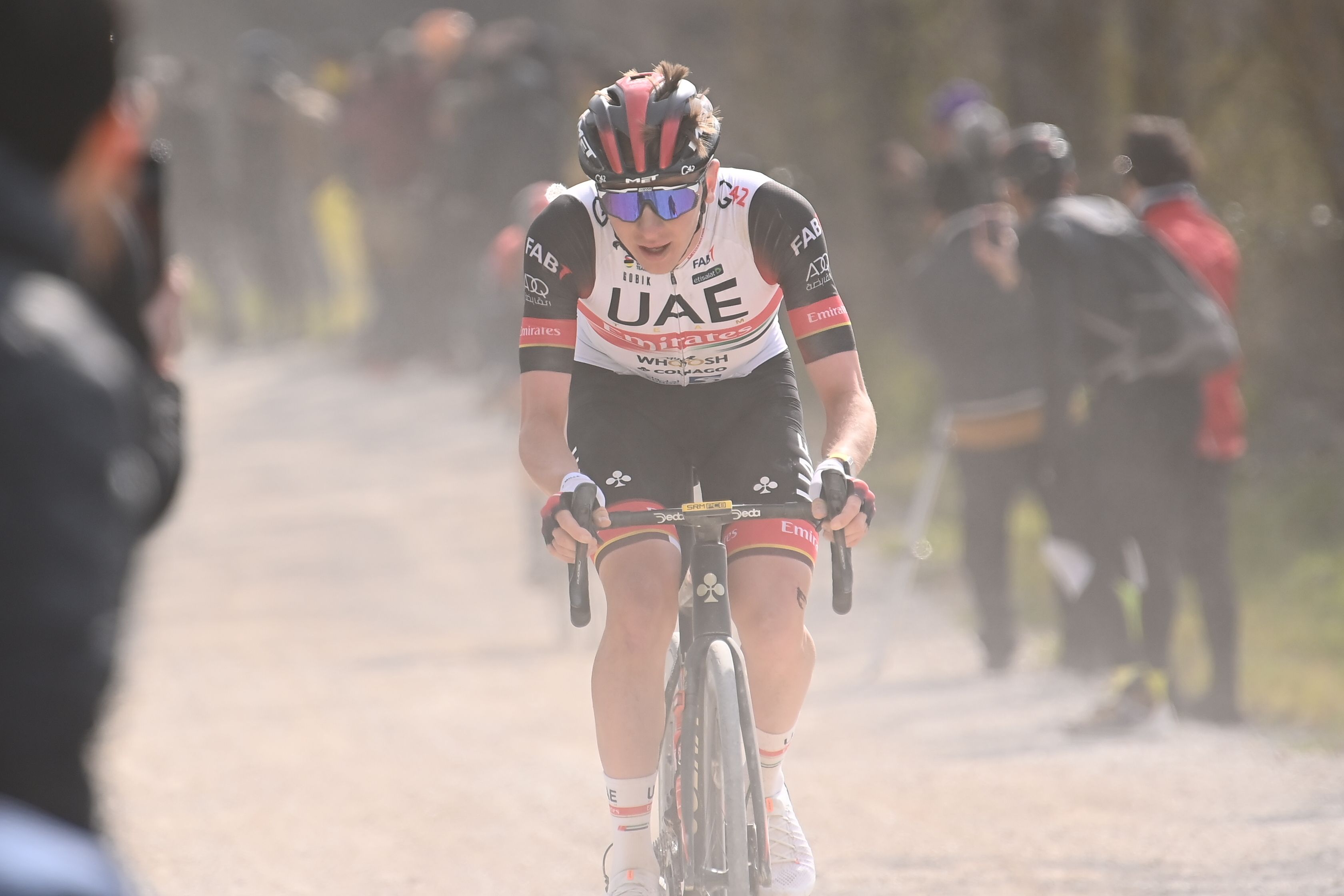 El ataque 'mortal' de Pogacar en la Strade Bianche