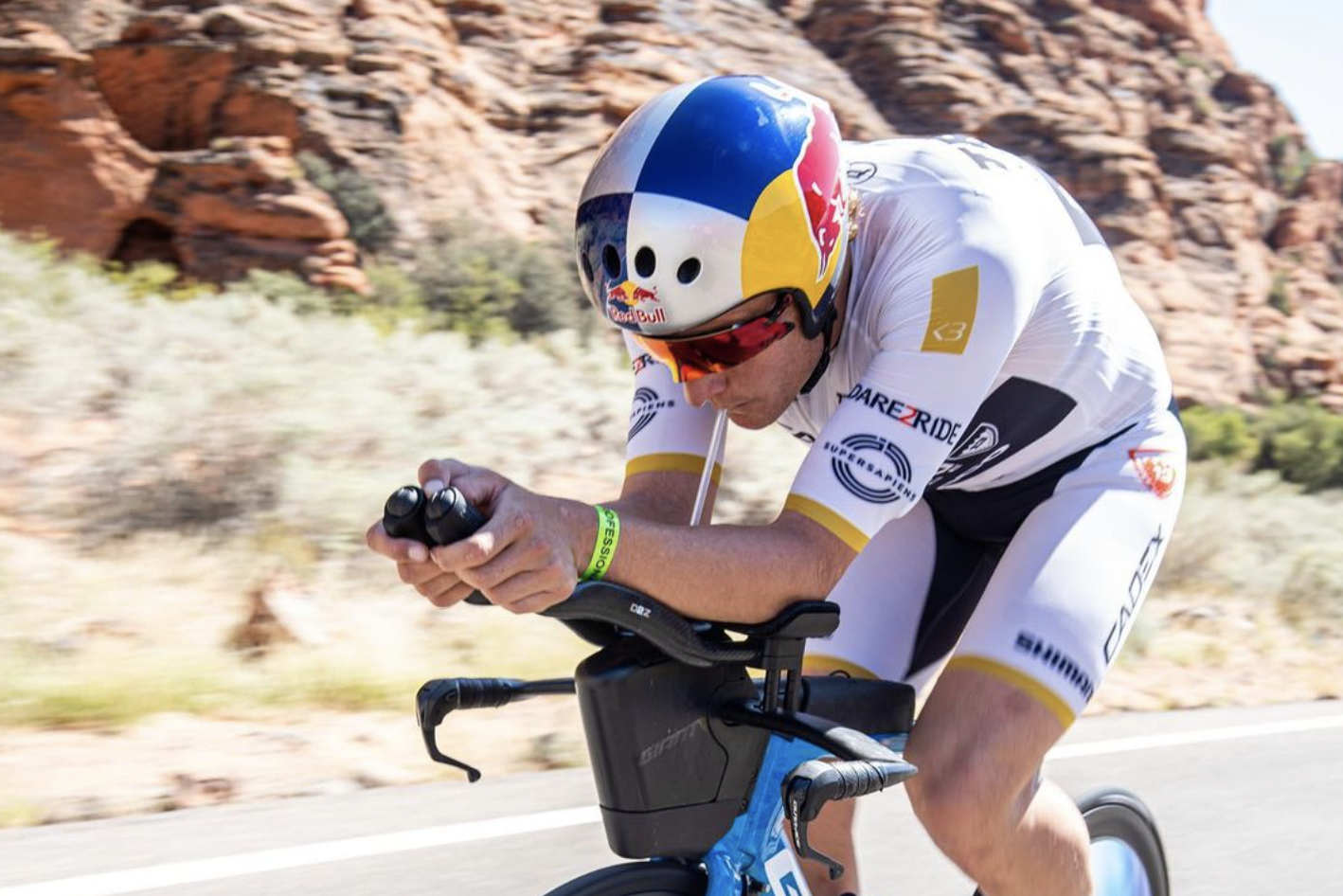 Los dos 'contratiempos' de Blummenfelt en el IRONMAN 70.3 de Dubai