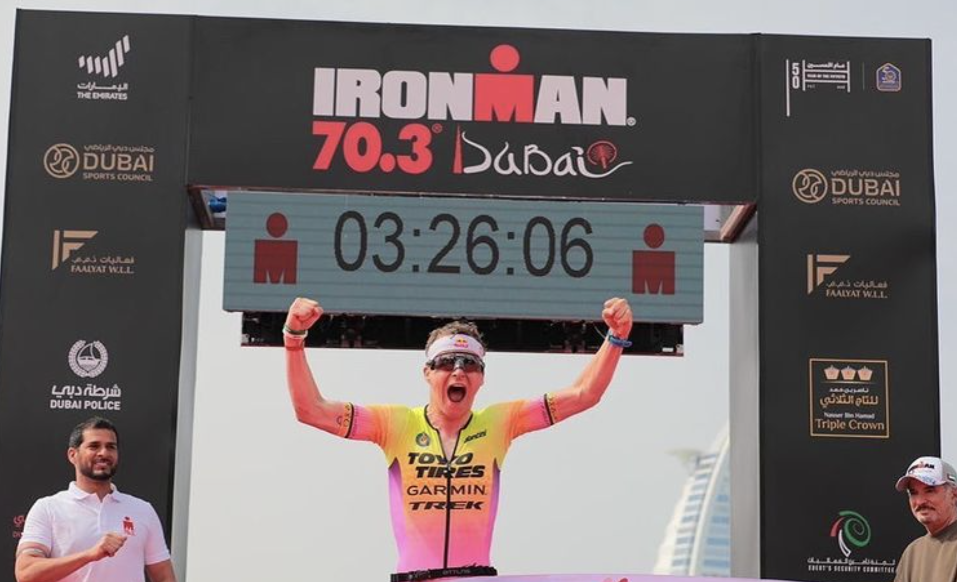 La marca de Marten Van Riel en Dubai ya es nuevo récord del mundo de IRONMAN 70.3