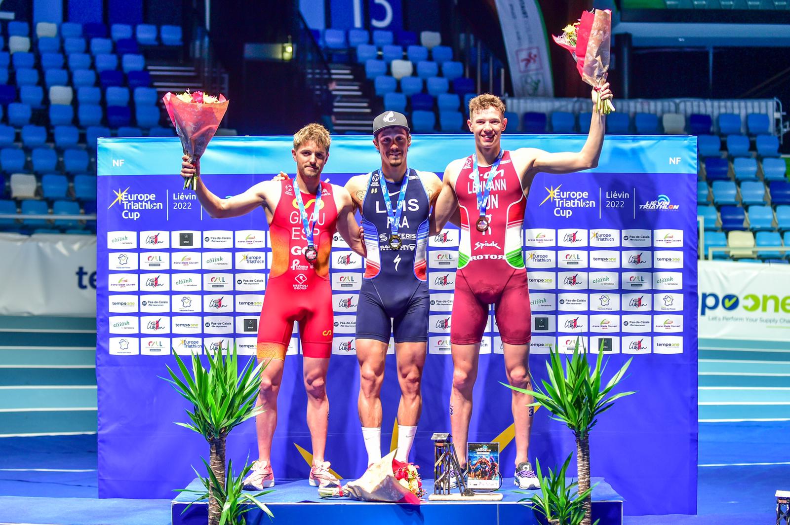 Genis Grau se codea con el bicampeón del mundo en la Copa de Europa indoor de Lievin