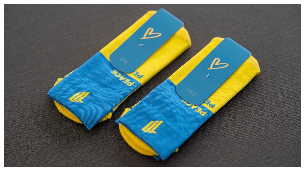 Peace Ukraine, el calcetín solidario de Sporcks para ayudar al pueblo de Ucrania 