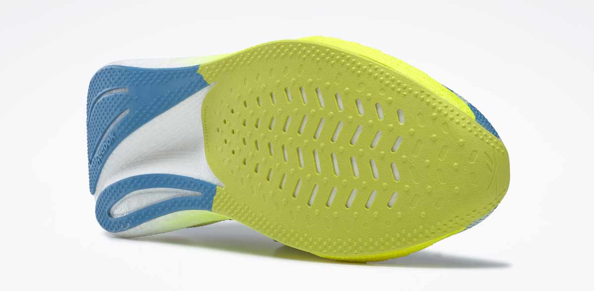 Las Reebok Floatride X llevan una placa de carbono en la zona del antepié