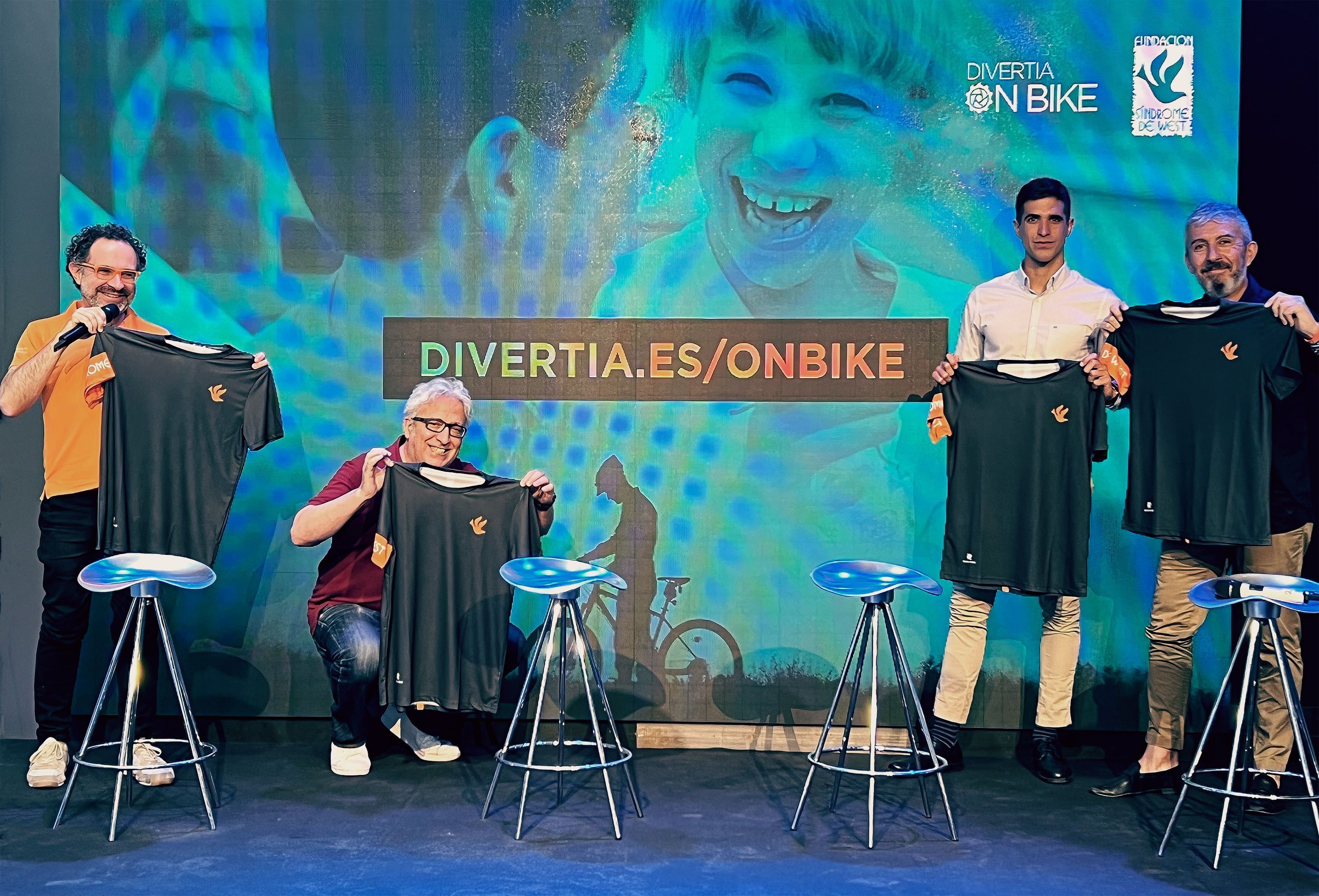 Pedaleamos por el síndrome de West con el triatleta Diego Méntrida