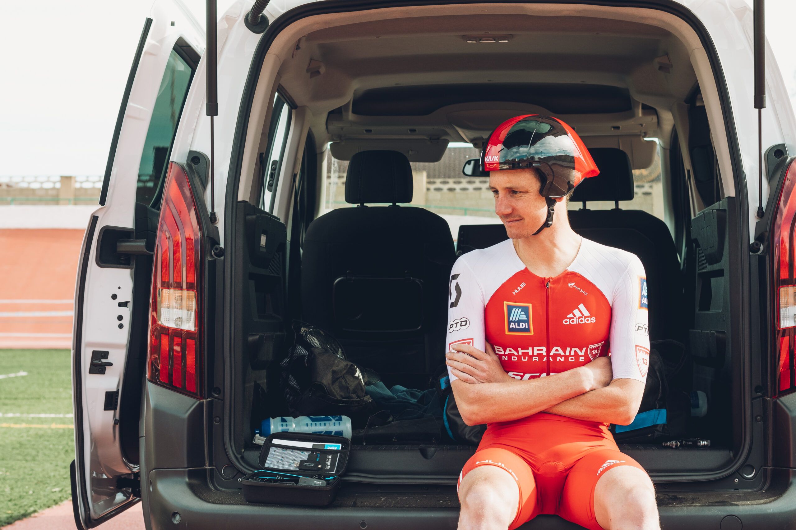 Alistair Brownlee se queda fuera del Desafío Sub7.