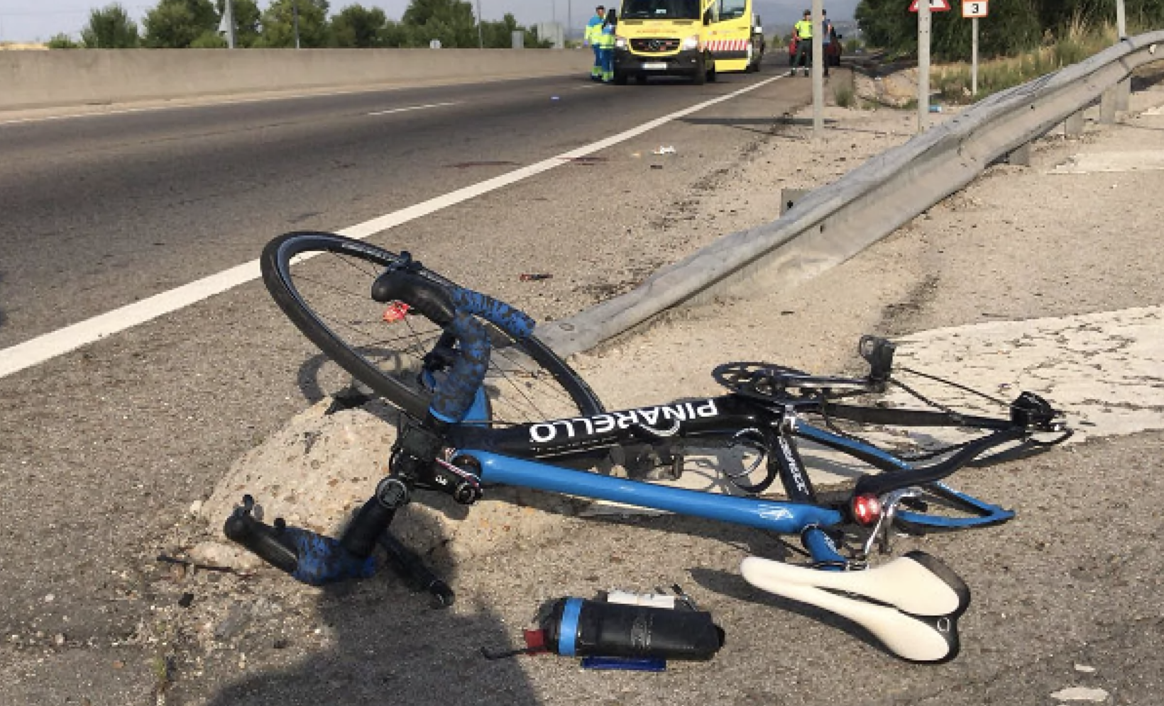 Mueren dos ciclistas atropellados en Níjar por un conductor que dio positivo.