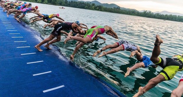 [VÍDEO] Así fue el Campeonato de España de Triatlón de Grupos de Edad de Banyoles.