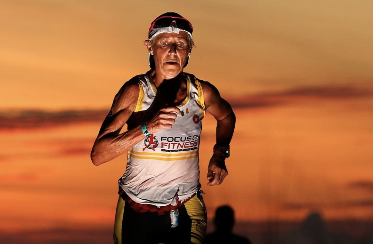 Así fue la prueba de Grupos de Edad del Mundial IRONMAN de Kona 2022.