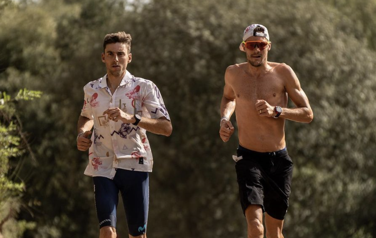 Así fue el debut del ciclista del Movistar Carlos Verona en su primer triatlón en el SGRAIL100 de Girona.