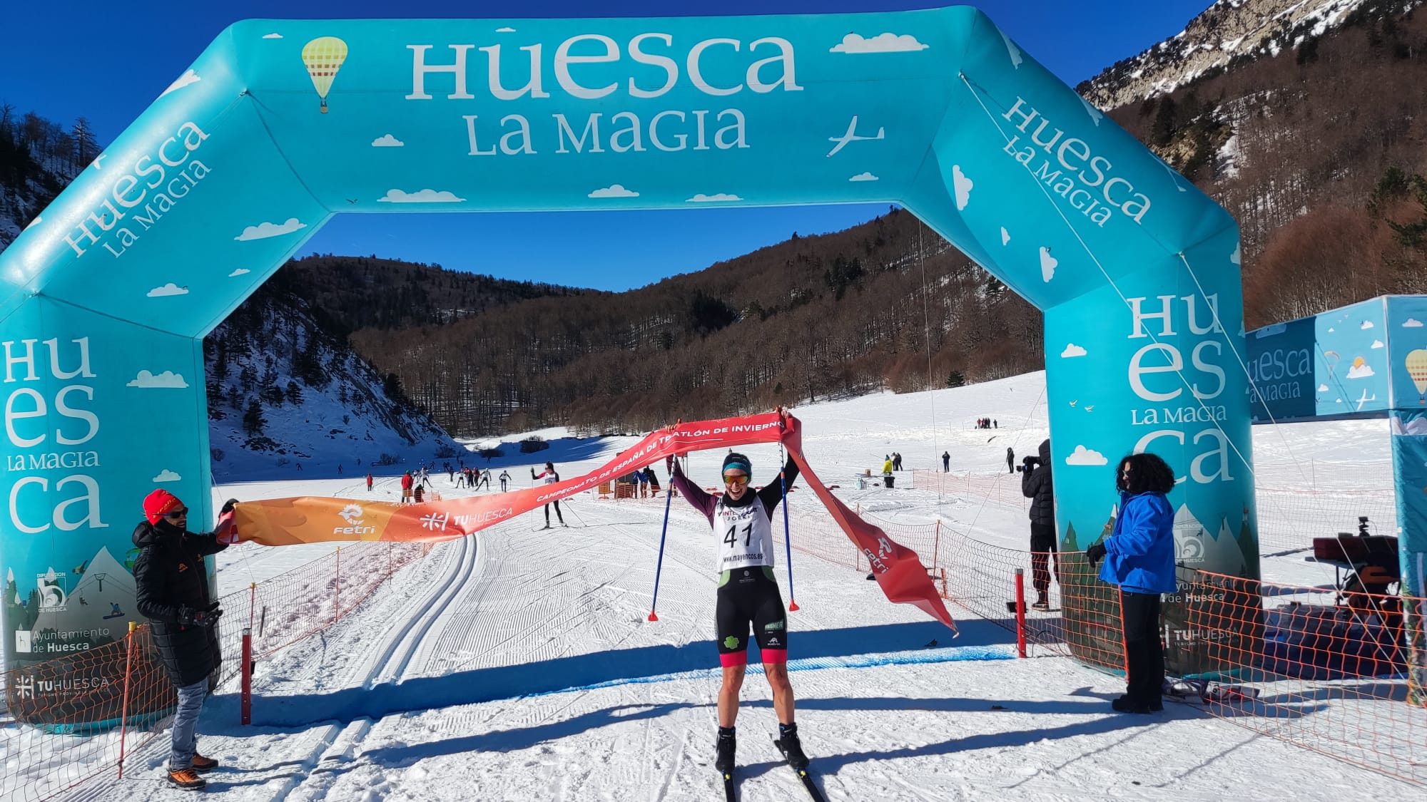 Enara Oronoz y Pello Osoro, campeones de España de Triatlón de Invierno.