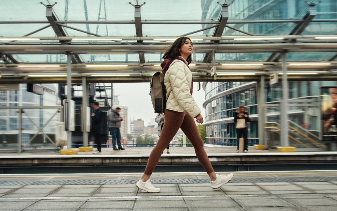 Conoce las nuevas Transport  una zapatilla de alto rendimiento, muy versátiles y diseñadas para explorar la ciudad.