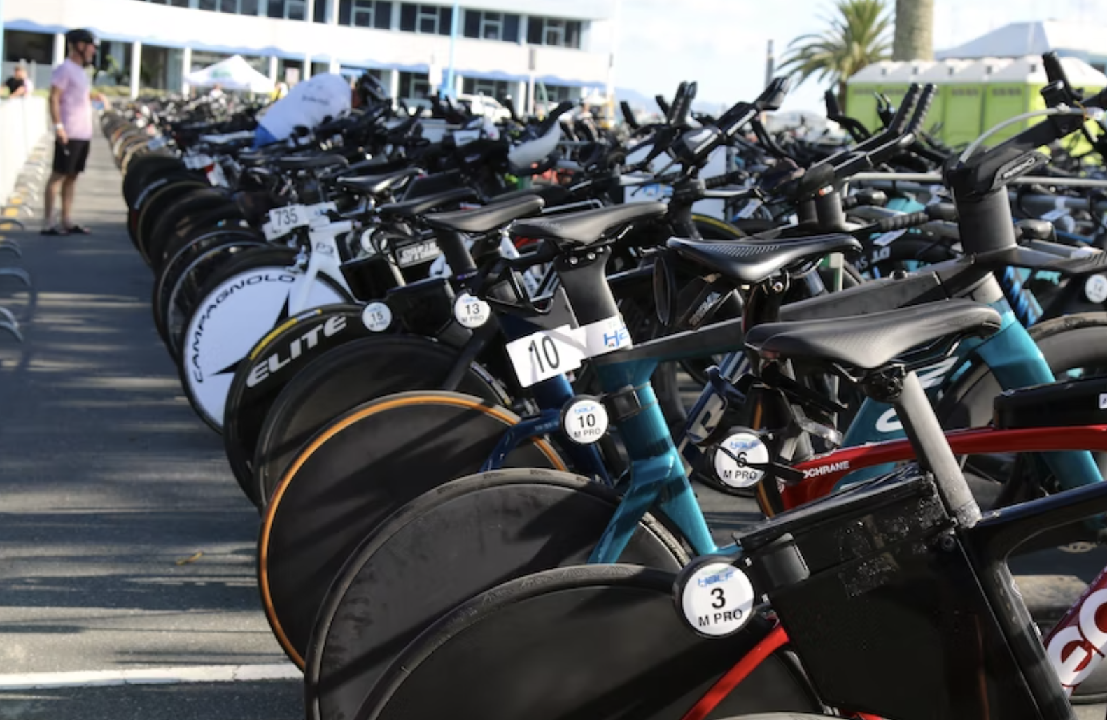 El RaceRanger anti drafting cumple en Wanaka.
