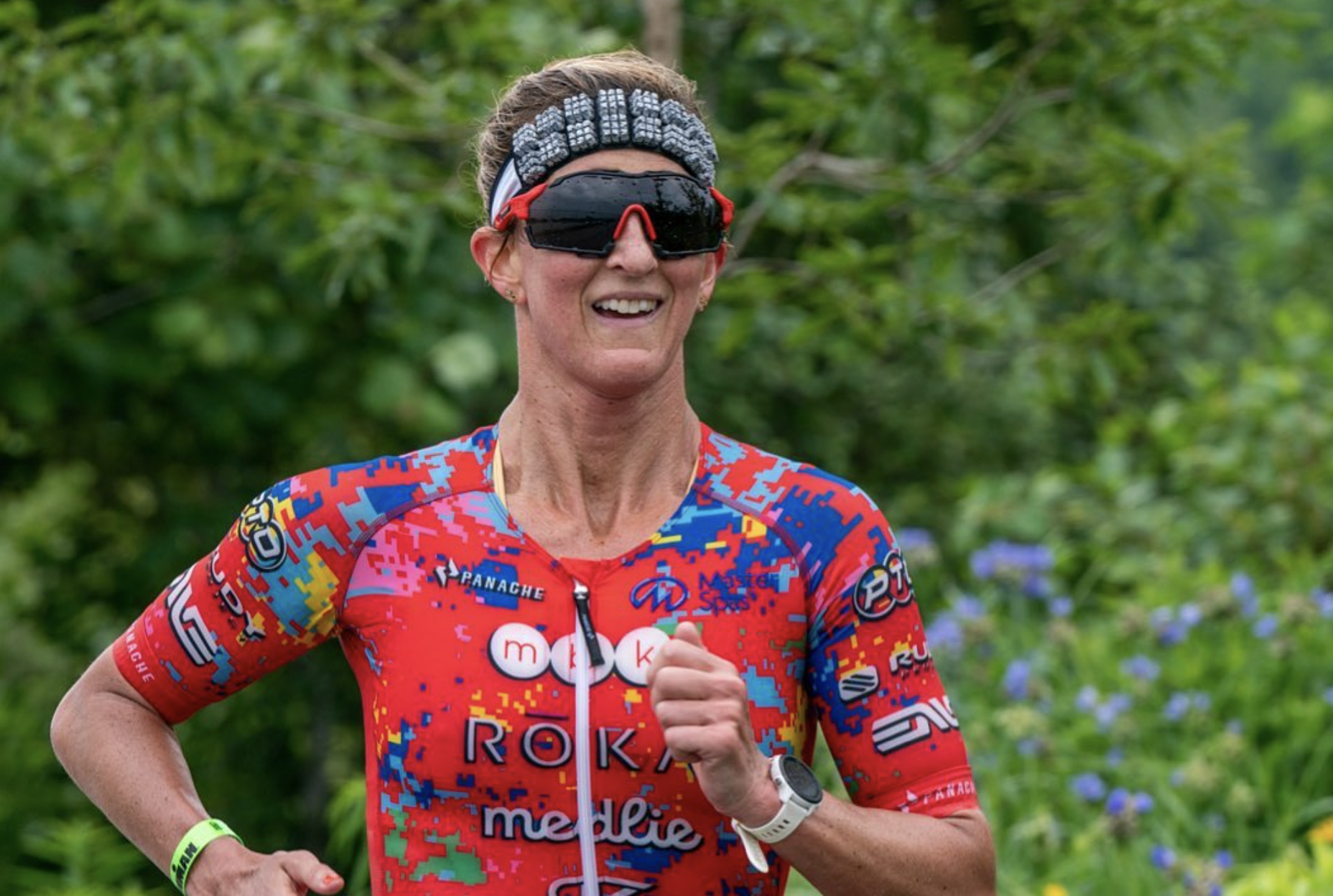 Con 44 años y sólo 5 meses después de ser madre... termina 4ª el IRONMAN de Nueva Zelanda.