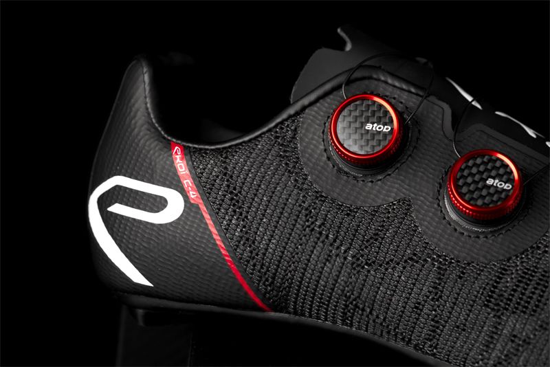 Ekoï presenta sus nuevas zapatillas C 4 Full Real Carbon foto 4