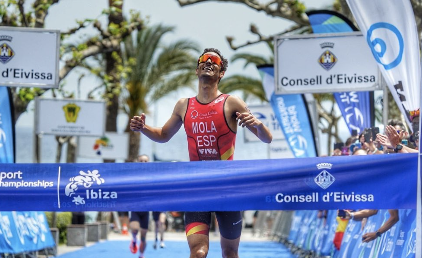 [VÍDEO] Así ha sido la victoria de Mario Mola en el Mundial de Duatlón de Ibiza.
