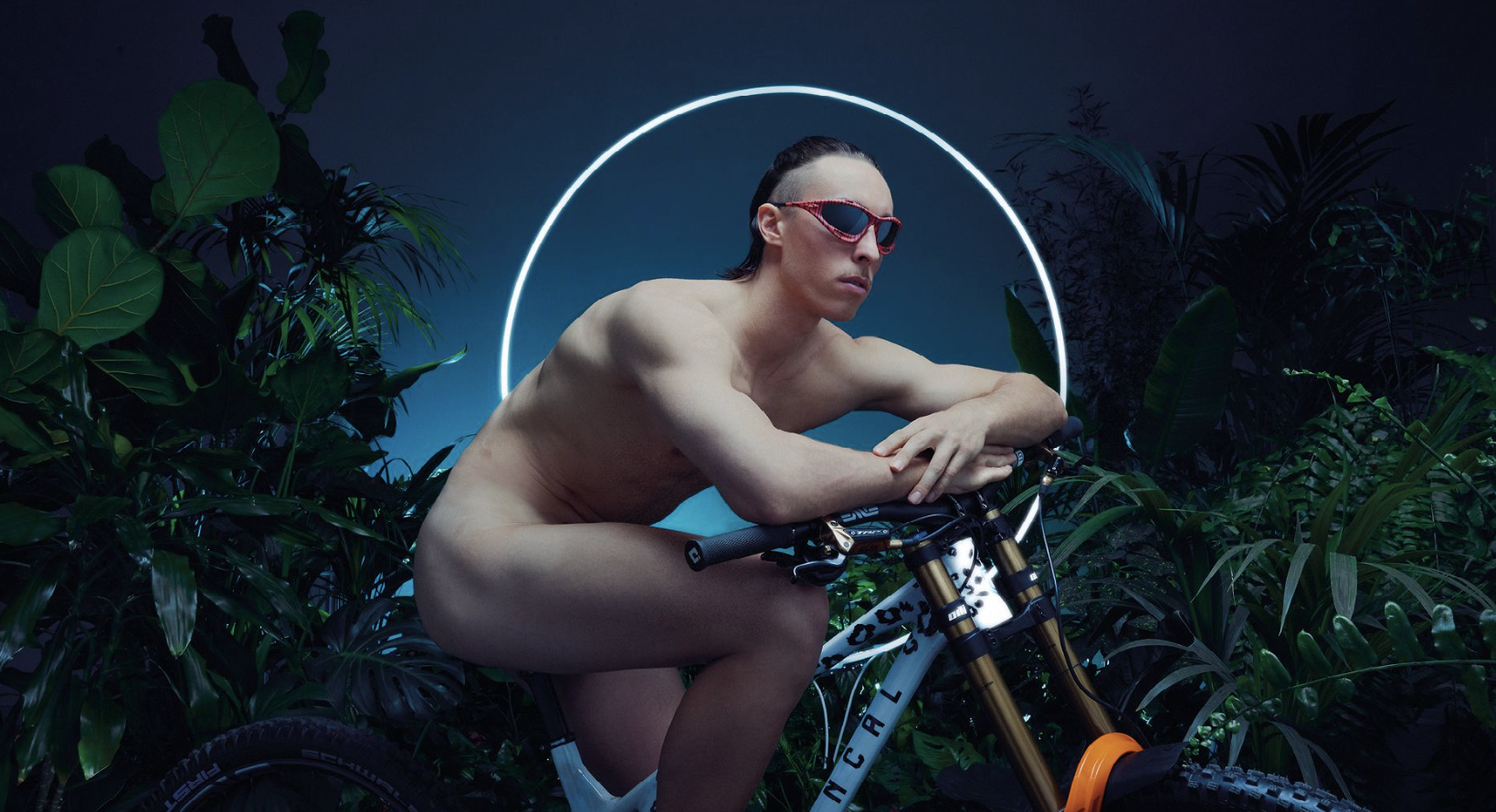 La edición limitada más salvaje de las Oakley Racing Jacket.