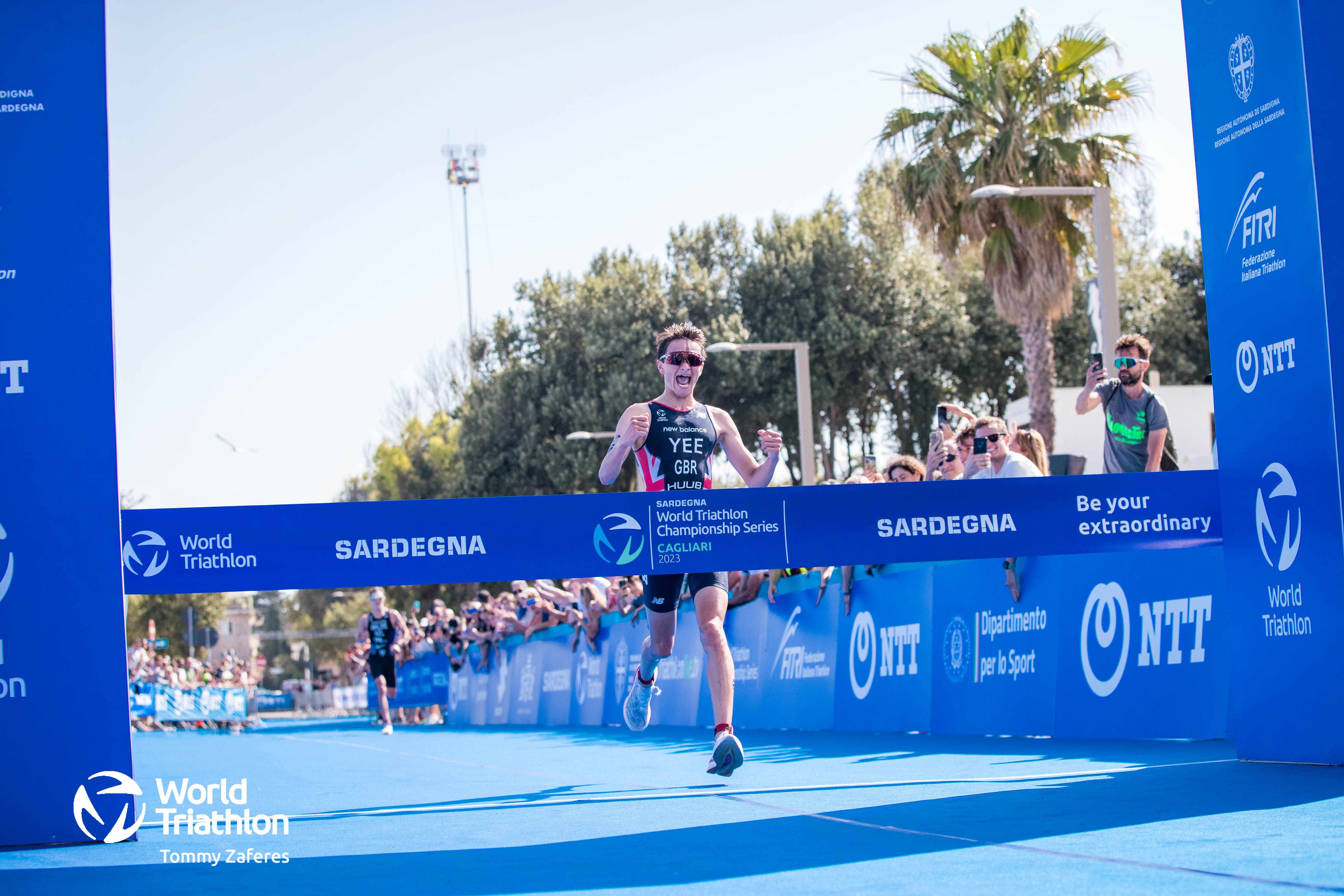 Alex Yee firma el mejor parcial a pie en 10K de la historia de las Series Mundiales.