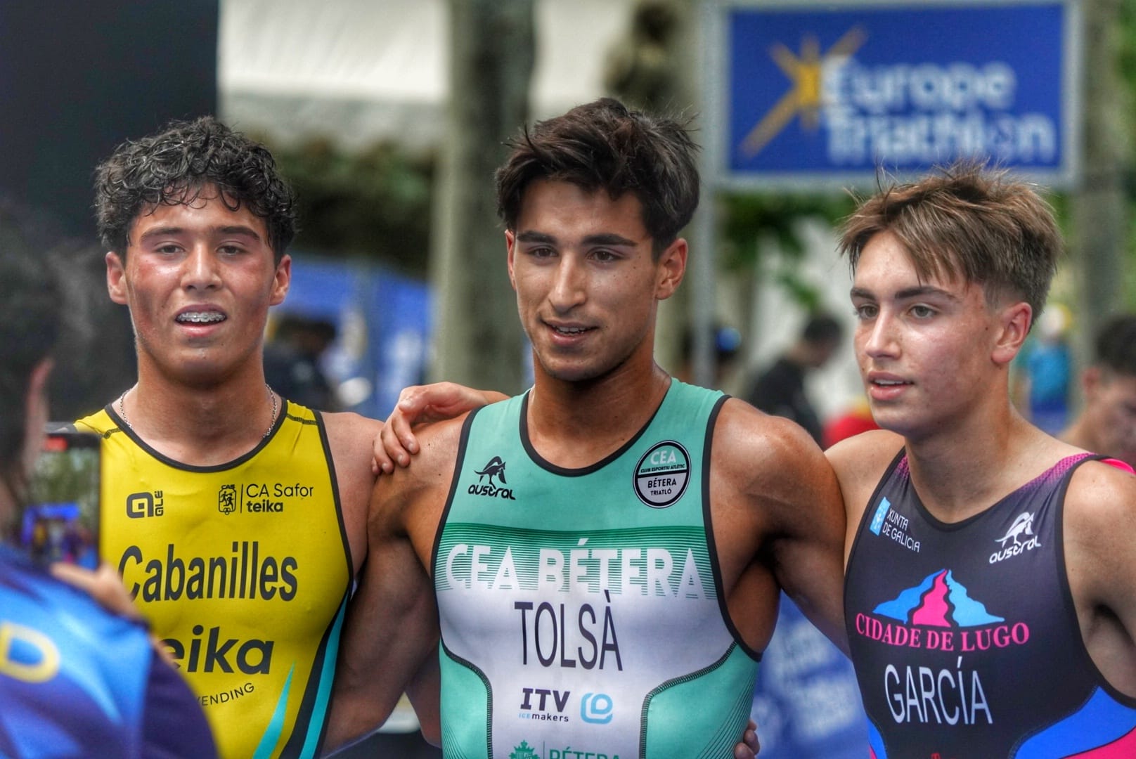 387e8aac 5d61 4b63 a93c 62dc3b9a35ec