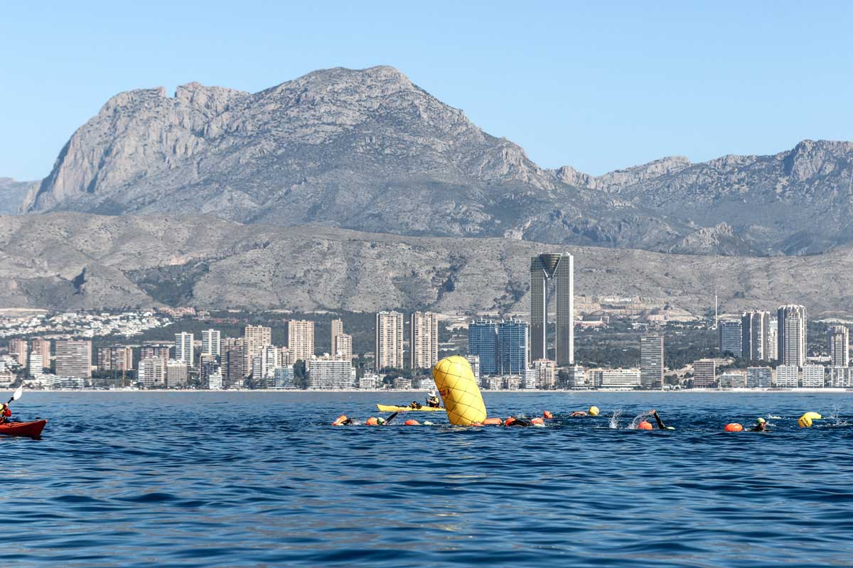 Benidorm te ofrece un entorno perfecto para el triatlón