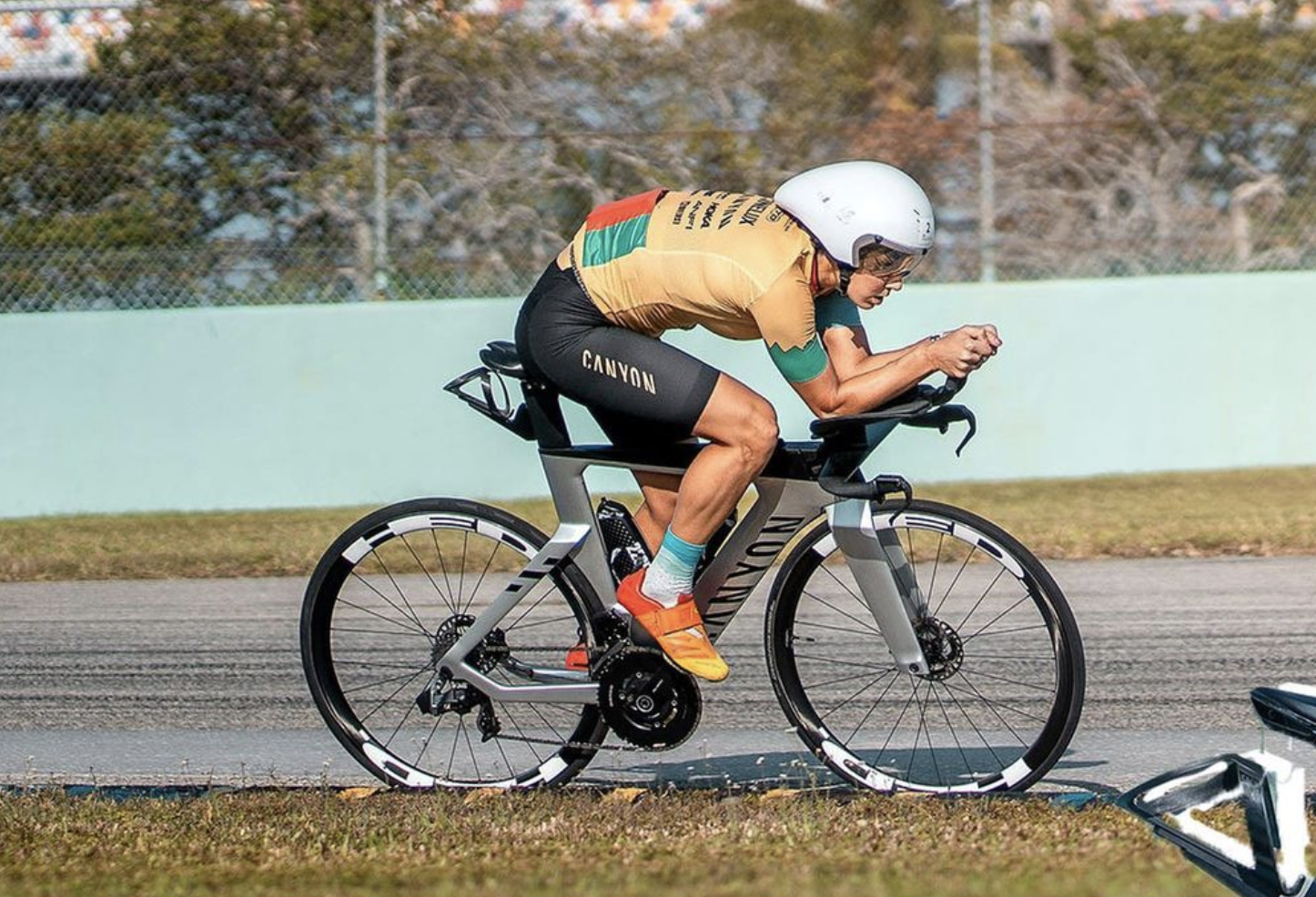 Dicen que pedaleo de puntillas y que es imposible que consiga mover vatios así.