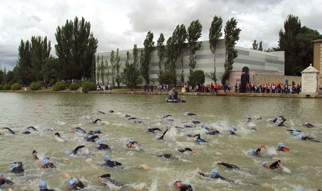Compite el próximo sábado en el 31 TRIATLON CANAL DE CASTILLA.