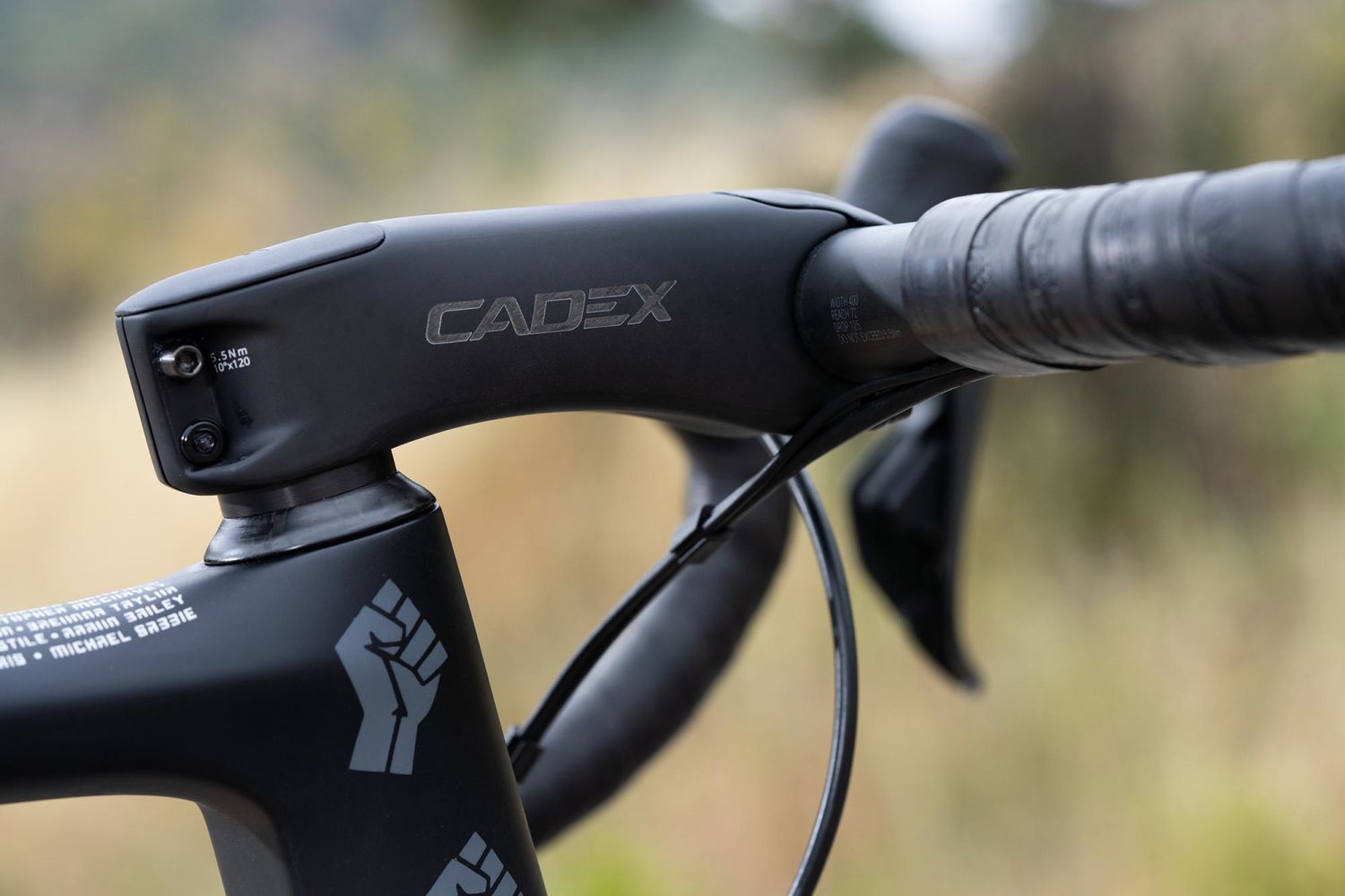 Potencia CADEX RACE STEM... superligera y totalmente de carbono para mejorar el rendimiento