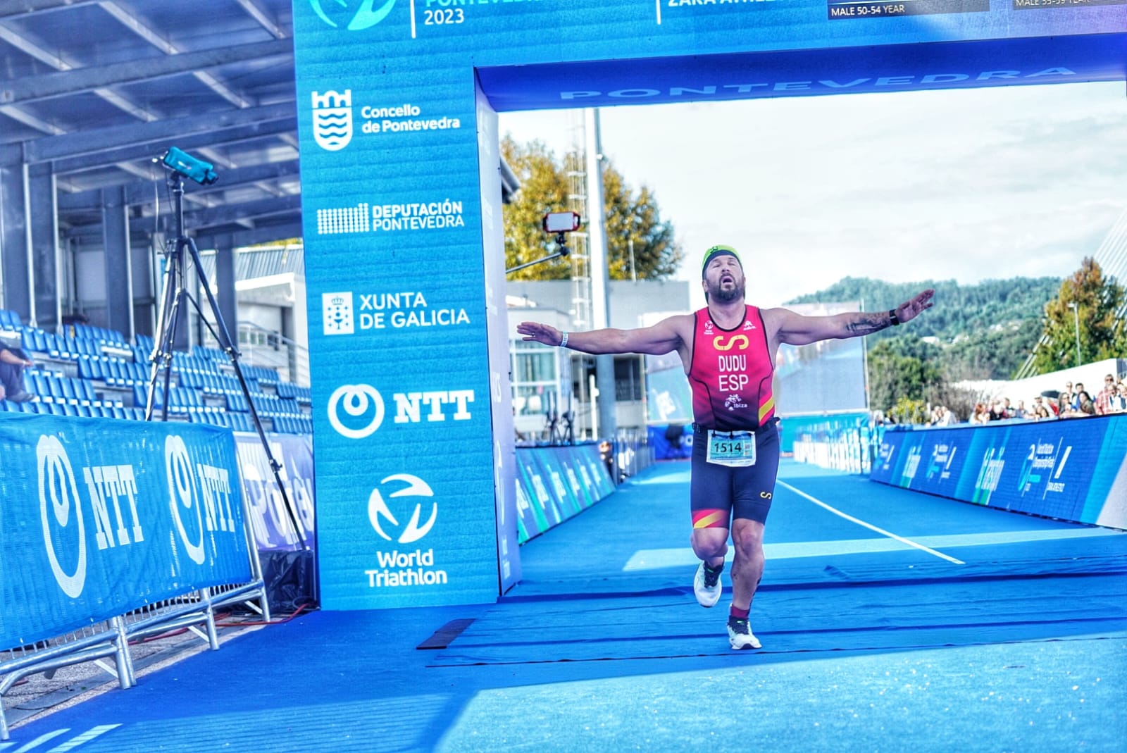 9 medallas para la Triarmada en la primera jornada de la Gran Final de Pontevedra.