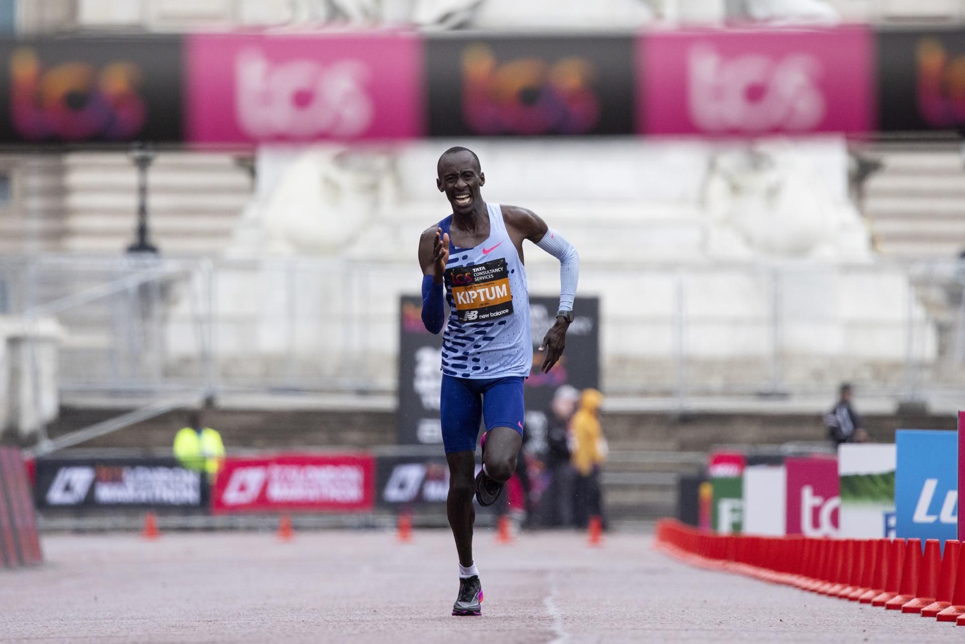 Kiptum arrebata a Kipchoge el récord del mundo en el Maratón de Chicago.