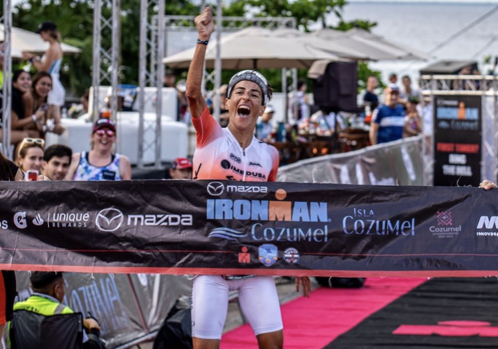 Gurutze Frades vuelve a ganar el IRONMAN de Cozumel.