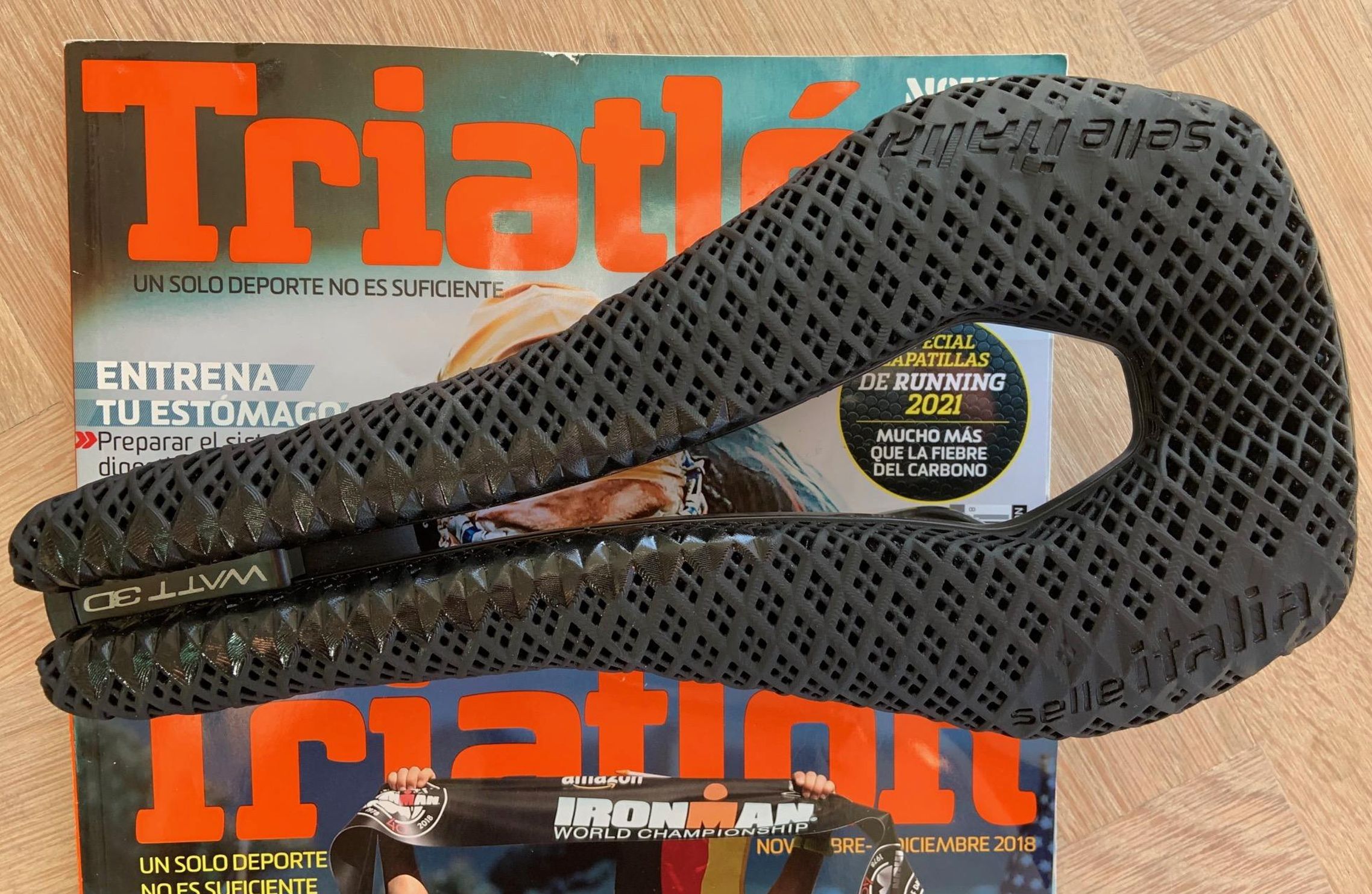 Probando el Watt 3D de Selle Italia... en bicicleta de carretera aero