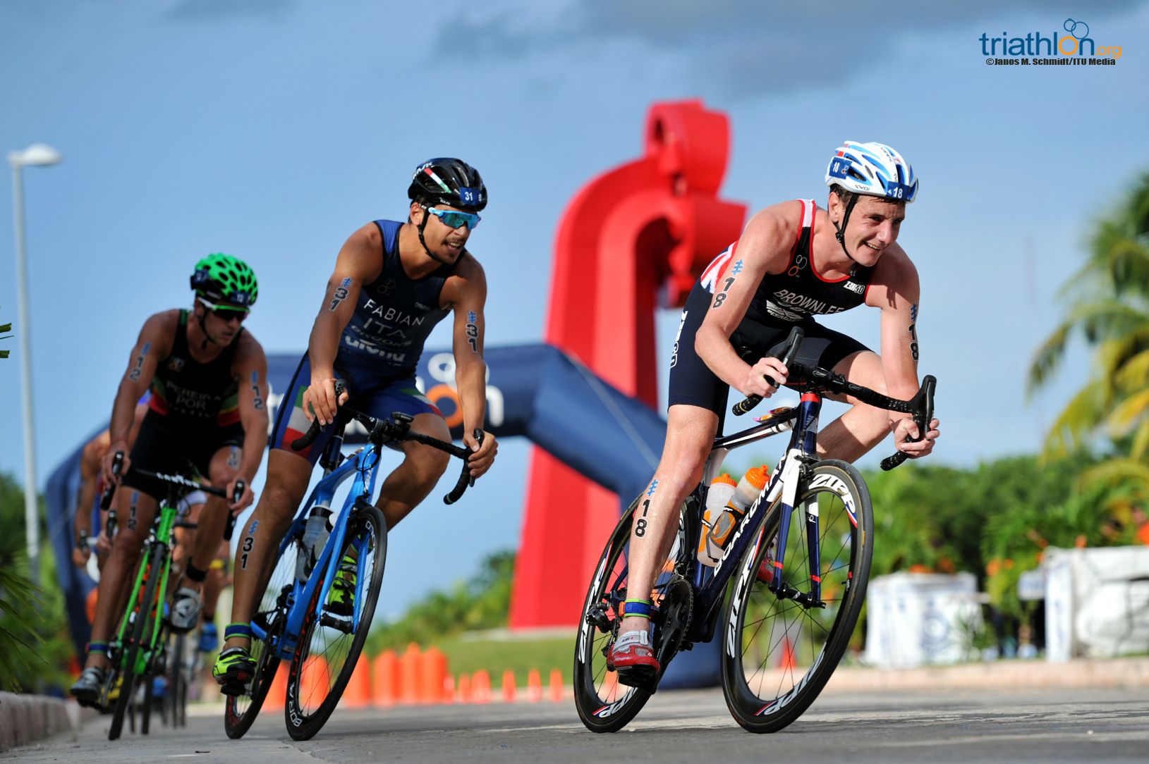 Al triatleta británico le gustaría implantar el modelo del T100 en las WTS.