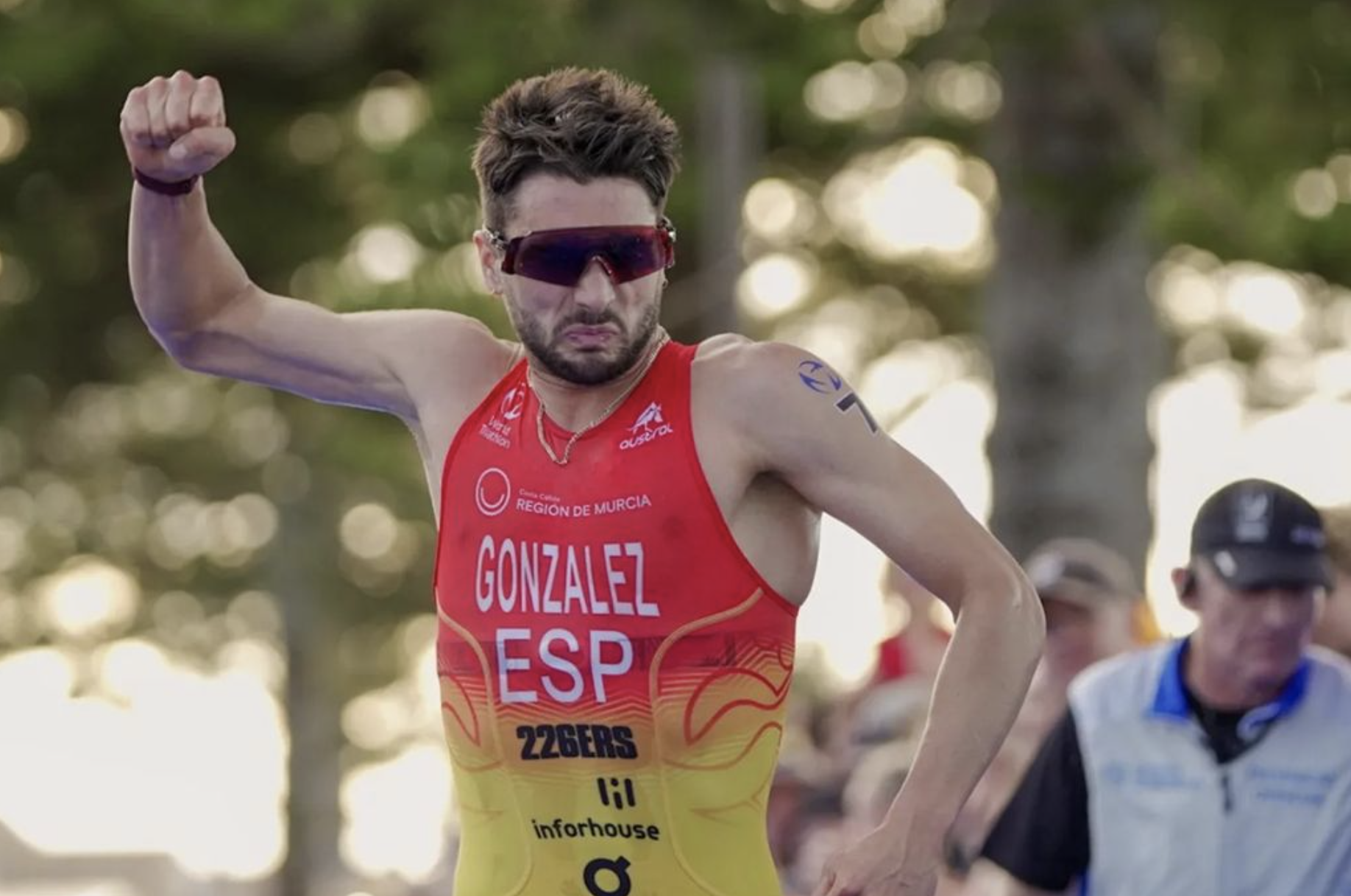Alberto González sube al podio en la primera Copa del Mundo de 2024 en Nueva Zelanda.