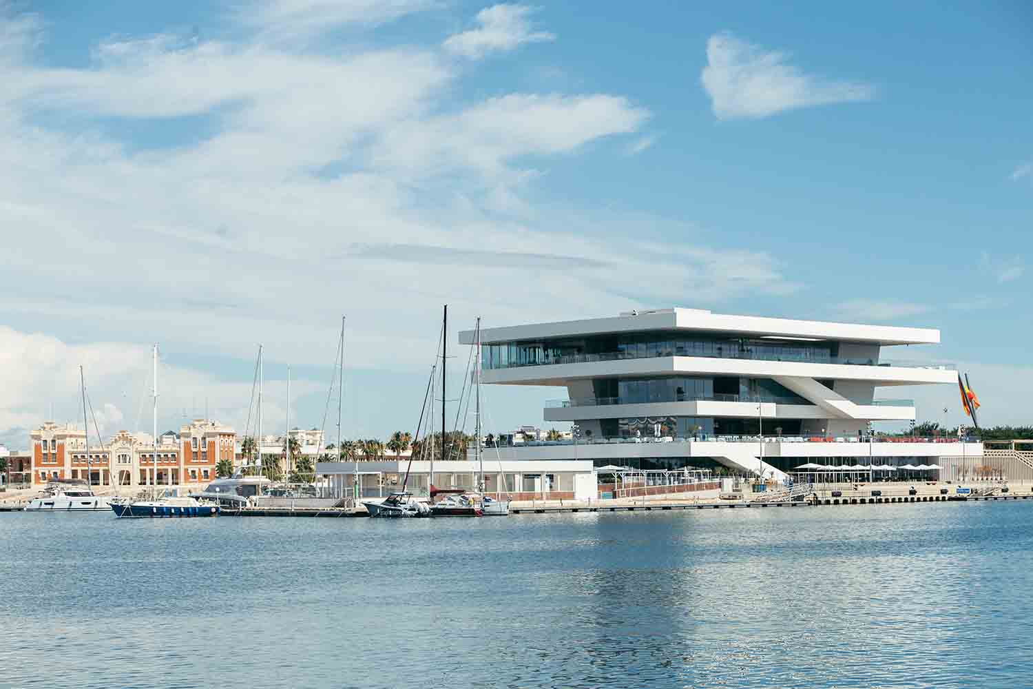 @VisitValencia Edificio VELESEVENTS VALENCIA 3 @VisitValencia Edificio VELESEVENTS VALENCIA 3