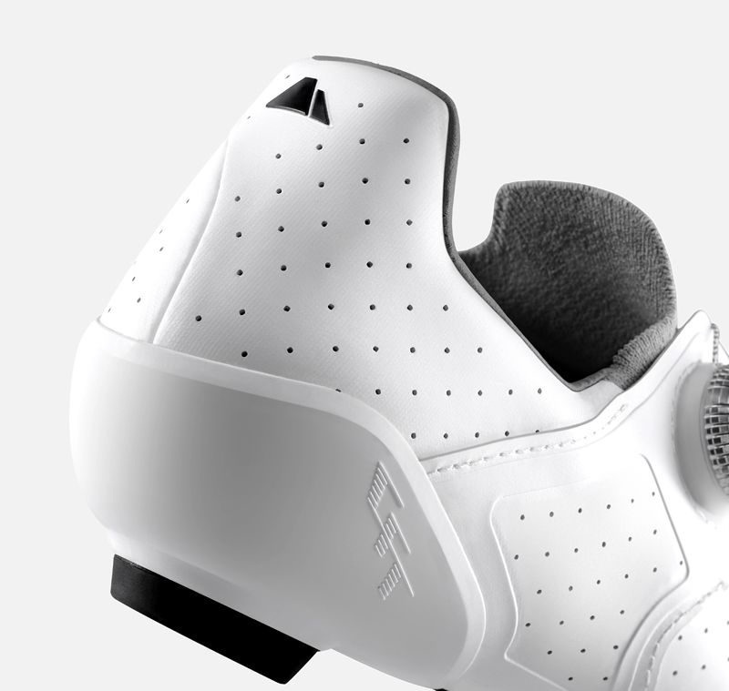 542674 2024 APP Tempr CFR Road Cycling Shoe 9102256 wh Press 10 40463b original 1718812192