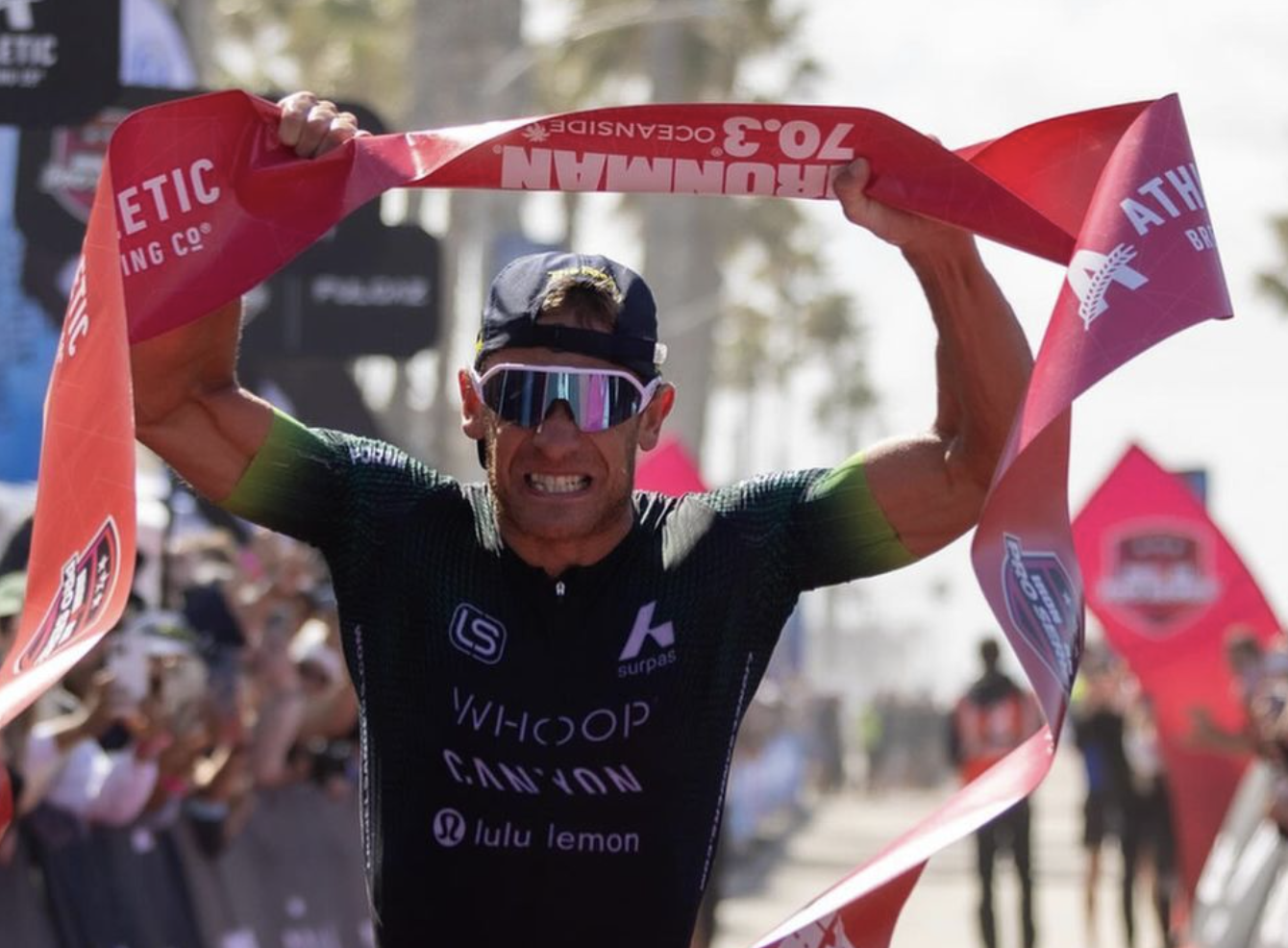 Lionel Sanders vuelve a ganar un IRONMAN.