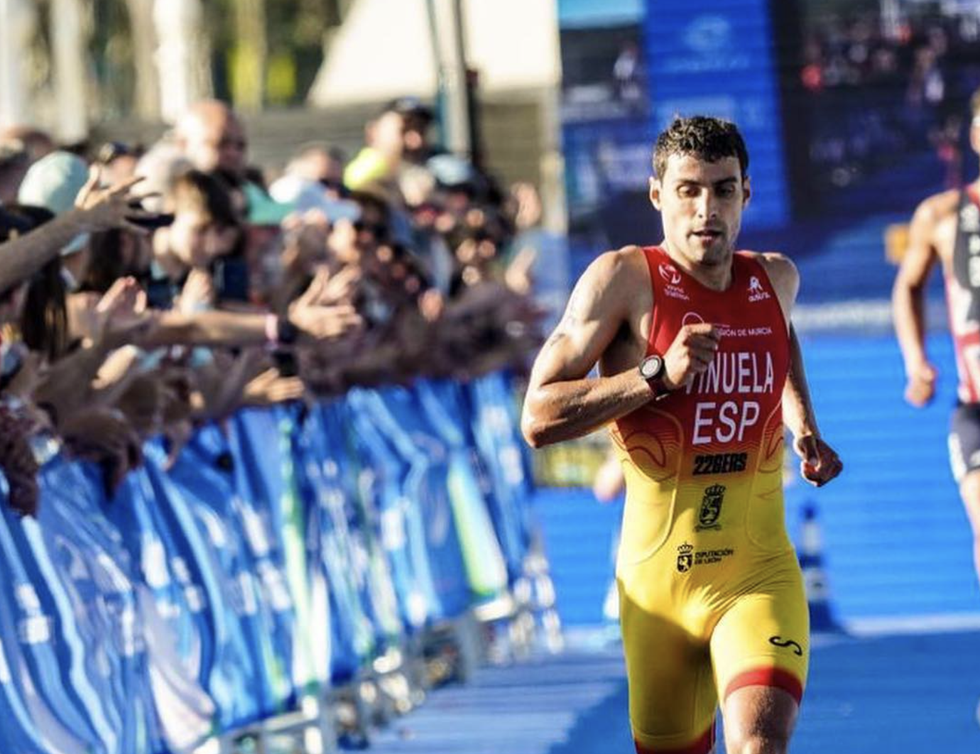 Kevin Tarek Viñuela conquista el bronce en la Copa del Mundo de Karlovy Vary.