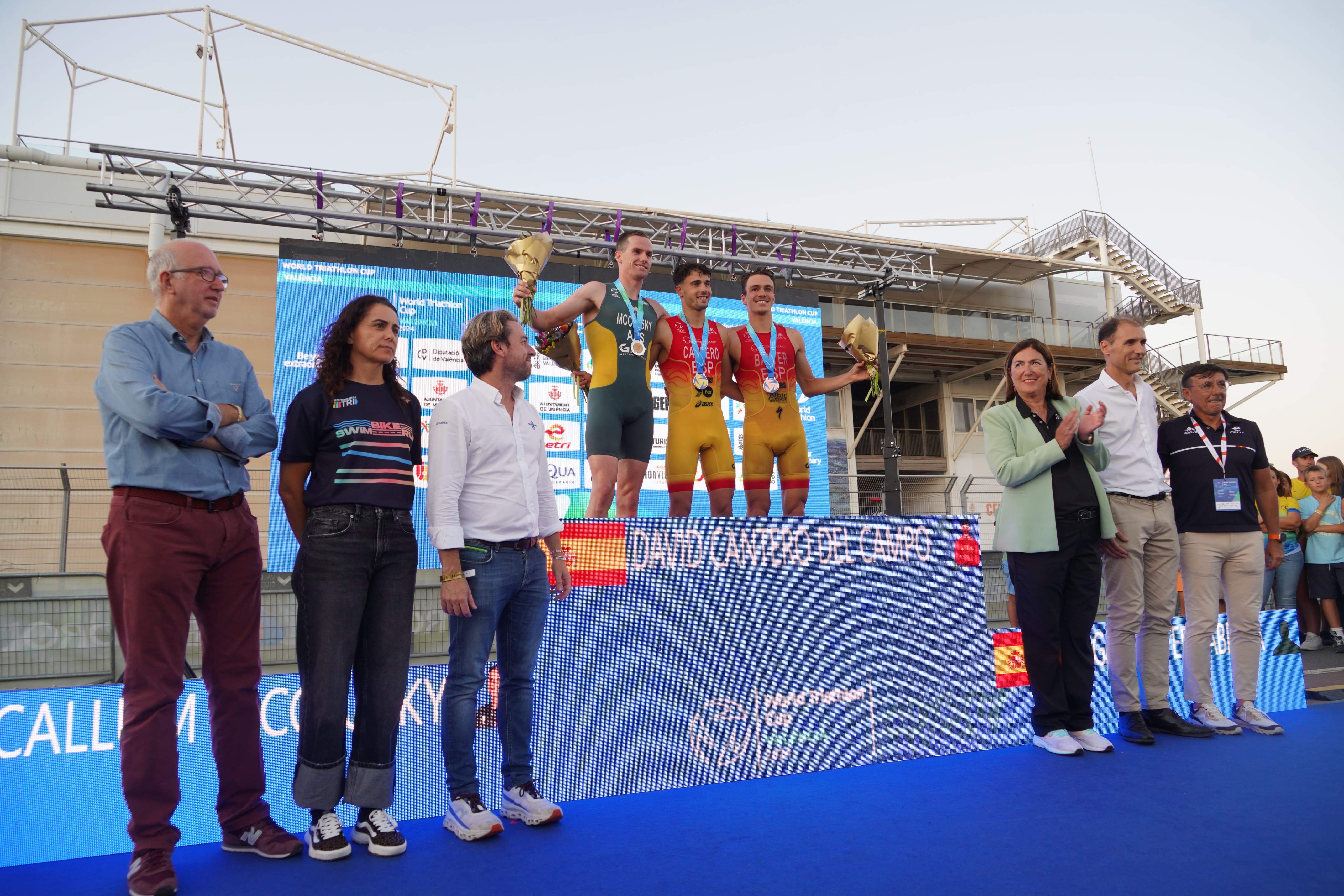 Pódium masculino Copa del Mundo Triatlón Valencia 24