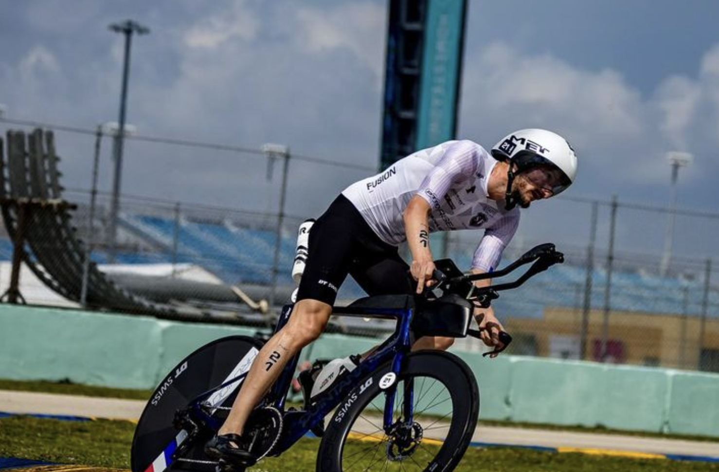 Kona pierde a uno de los 'gallos' del Mundial de 2023.