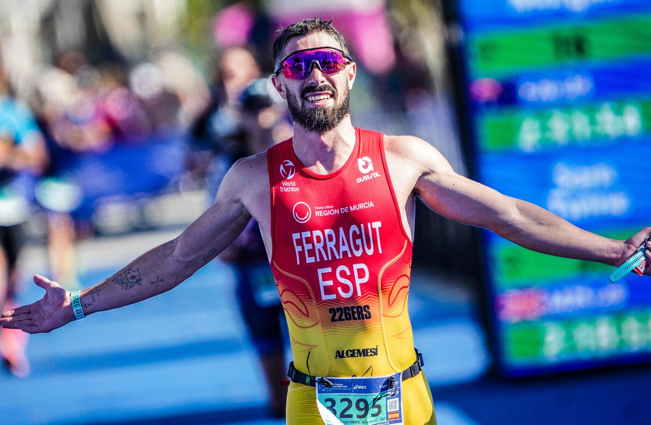 Lluvia de medallas de la Delegación Española en los Mundiales de GGEE de distancia estándar y Acuatlón.