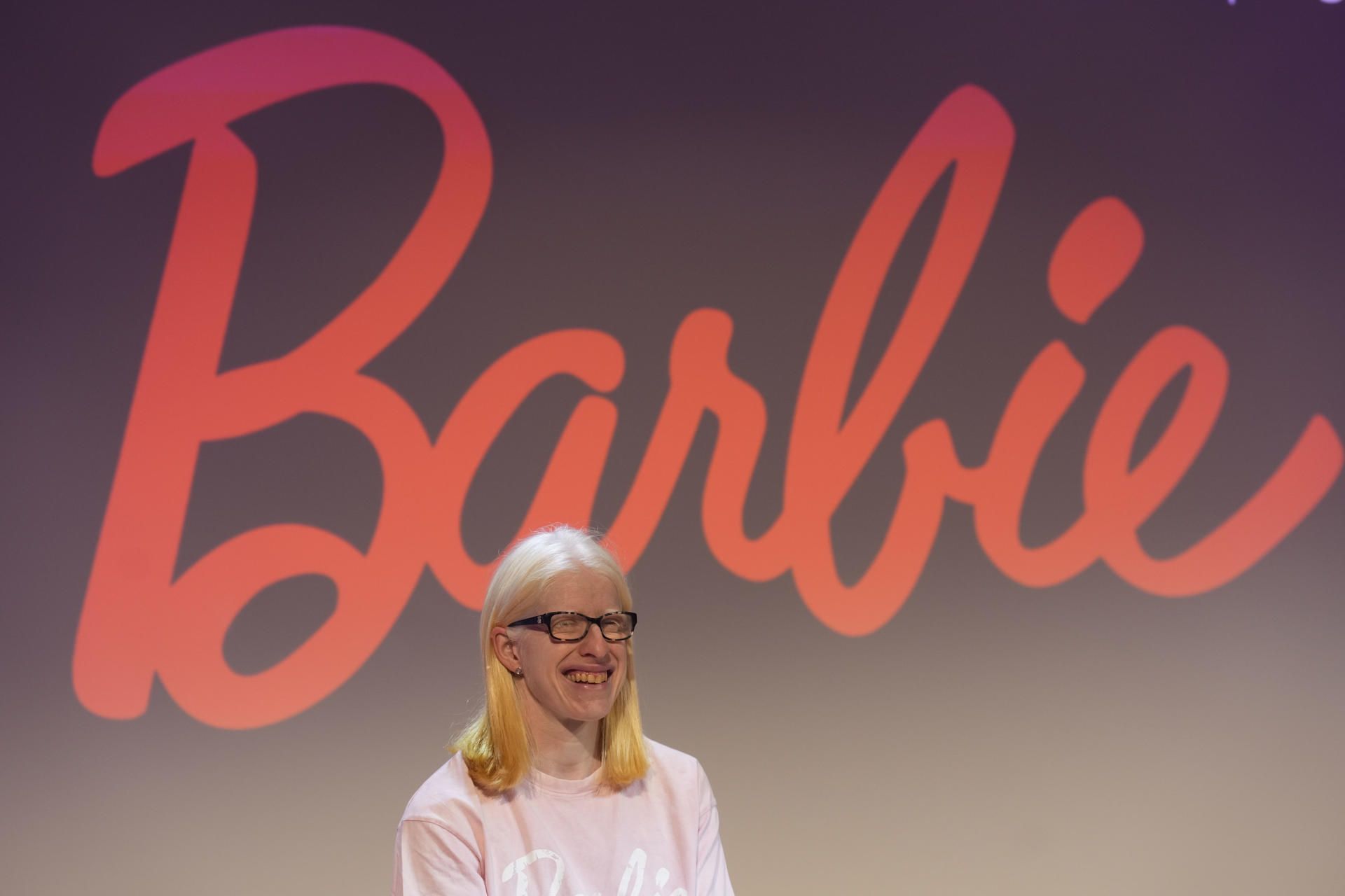 54a059c68bc3c829117849c150df94a98d2723f0w