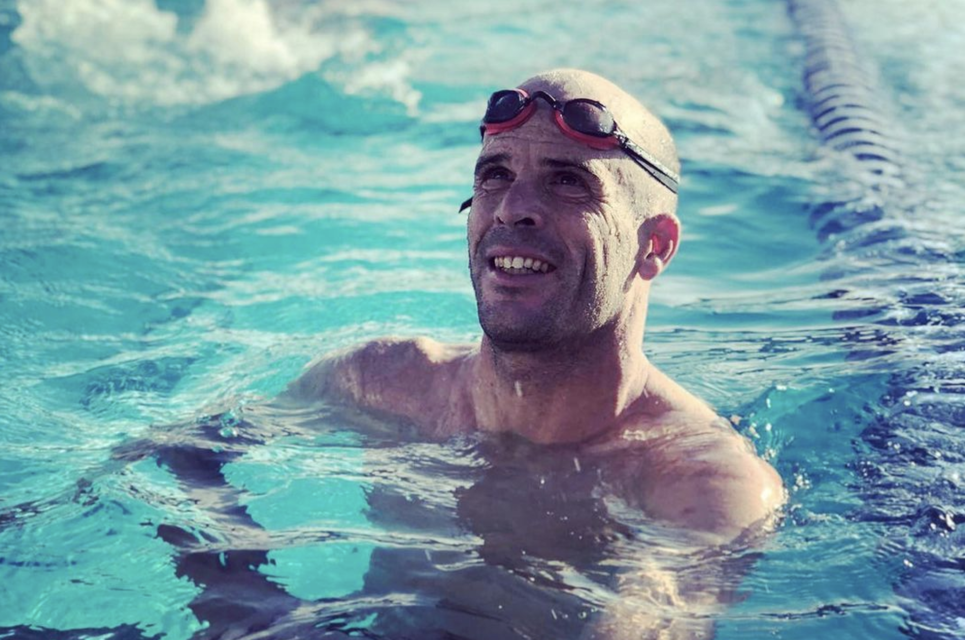 El uso de los relojes inteligentes en los entrenamientos de natación.
