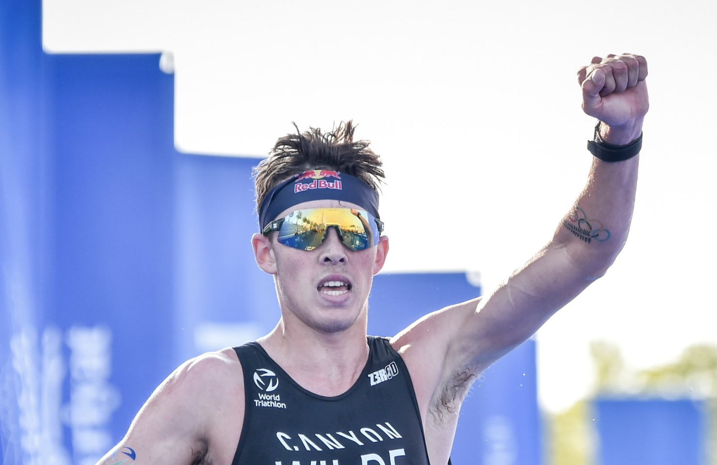 Hayden Wilde se impone en Abu Dabi.