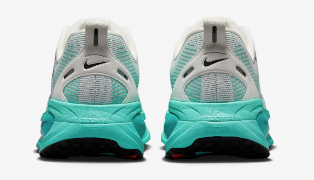 talón Nike Vomero 18