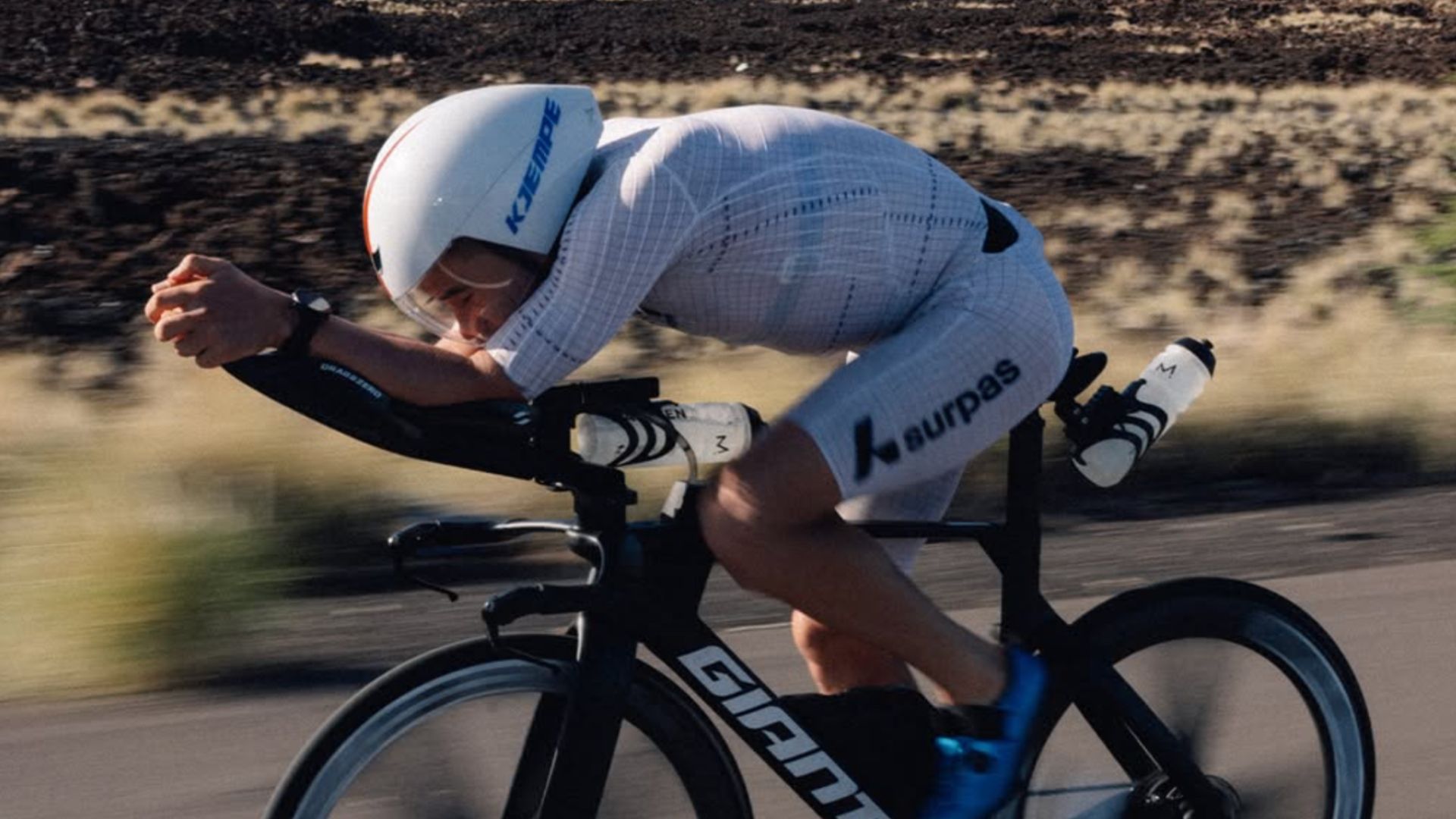 IRONMAN 'le corta las barras' a Gustav Iden
