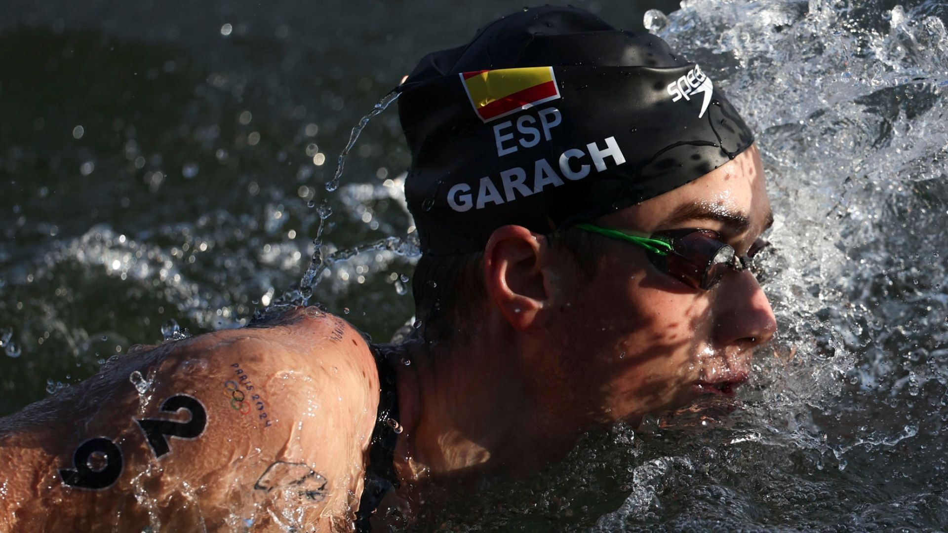 Carlos Garach deja la natación para enrolarse como militar
